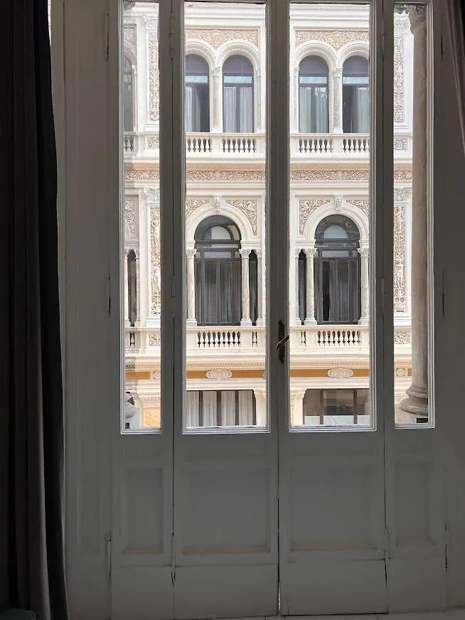 Umberto Rooms Napoli Naples