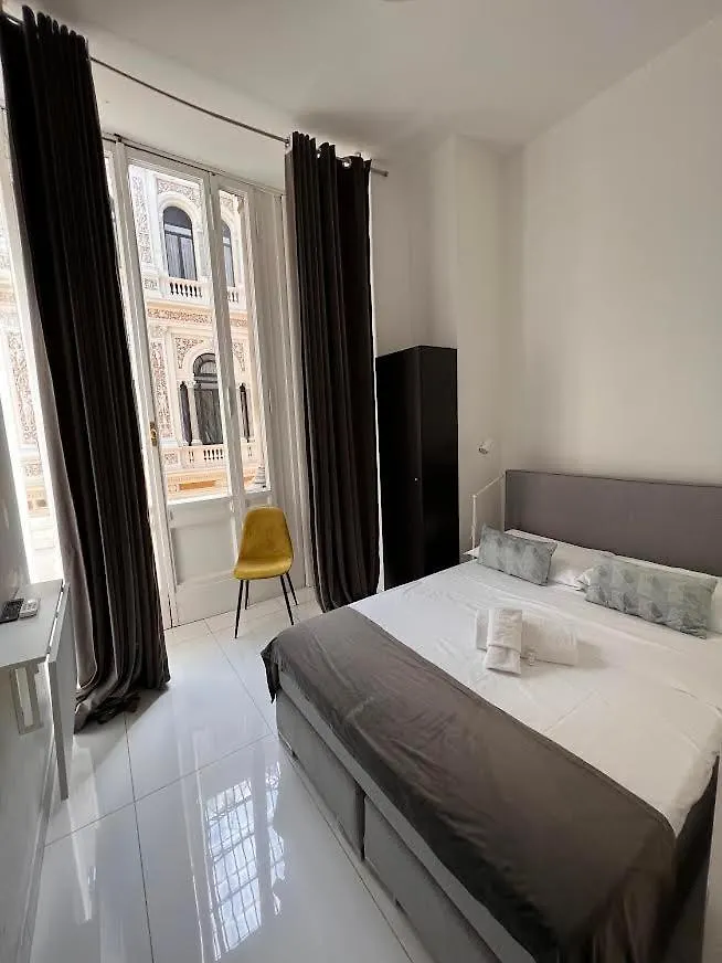 Umberto Rooms Napoli